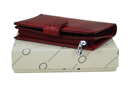 Portfel skórzany damski lakierowany na zatrzask - Czerwony