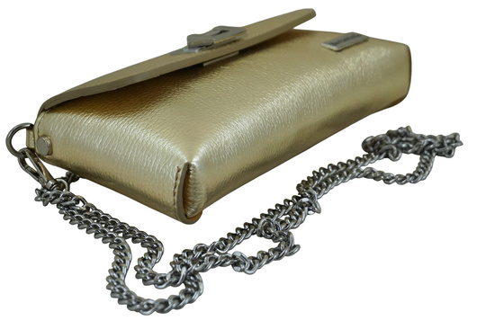 Złota kopertówka z metalicznym połyskiem 