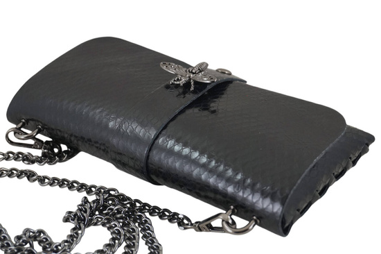 Wizytowa torebka lakierowana czarna 