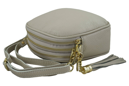 Torebka skórzana z ozdobnym frędzlem - Beżowa jasna