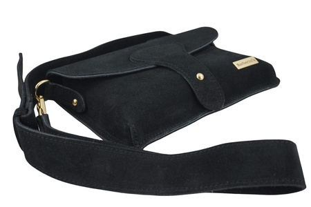 Zamszowa listonoszka na szerokim pasku - Czarna 