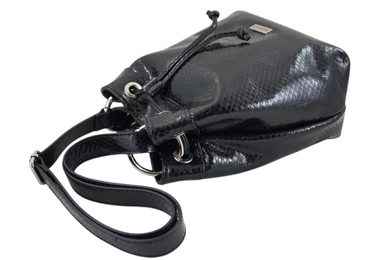 Damska torebka skórzana lakierowana - Czarna 