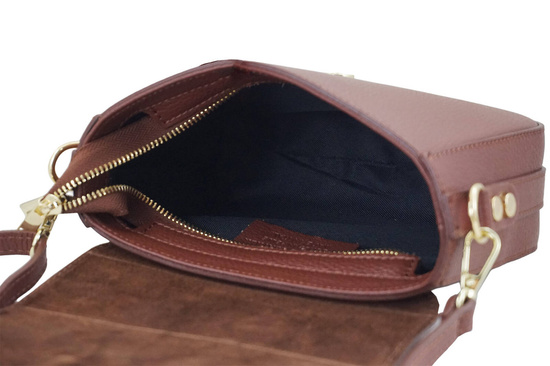 Torebka listonoszka z zamszową klapą - Brązowa 